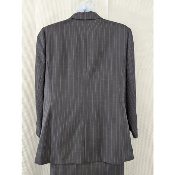 NWOT! WORTHINGTON WOMAN! CLASSIC GRAY PIN STRIPED SKIRT SUIT LONG JACKET! SZ 20W - Picture 8 of 13